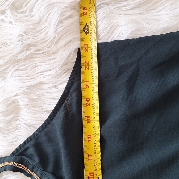 H&M Conscious Flowy Emerald Green Sleeveless Blouse - Picture 9 of 13